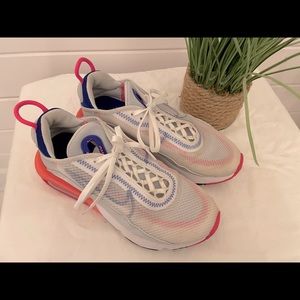 Nike Air Max 2090.  Women’s size 7.5.  Great condition!